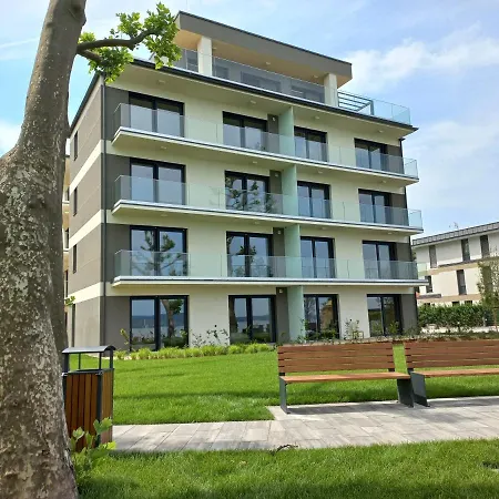 Appartamento Platán With Lakeview *