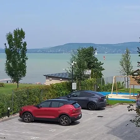 Appartamento Platán With Lakeview *