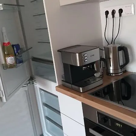 Lejlighed Platan With Lakeview