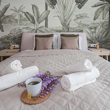 Platán With Lakeview Appartamento *