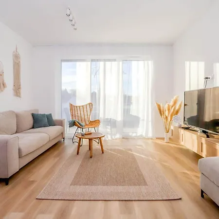 Platan With Lakeview * Balatonboglár