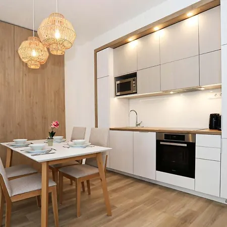 Platan With Lakeview Lejlighed