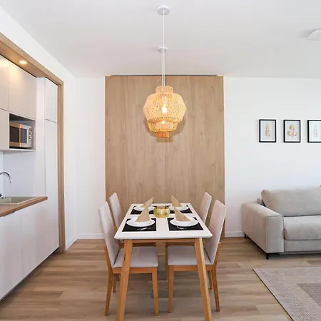 Platán With Lakeview Appartamento *