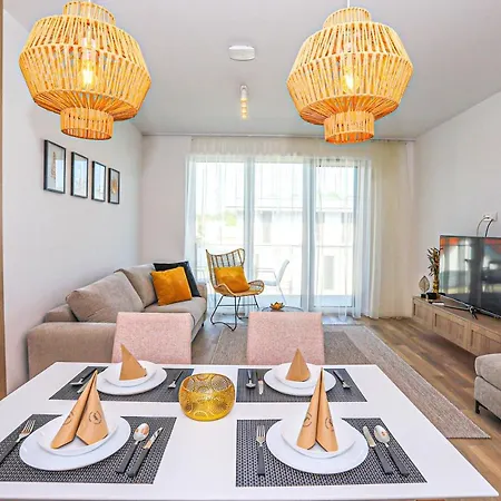 Platan With Lakeview Lejlighed