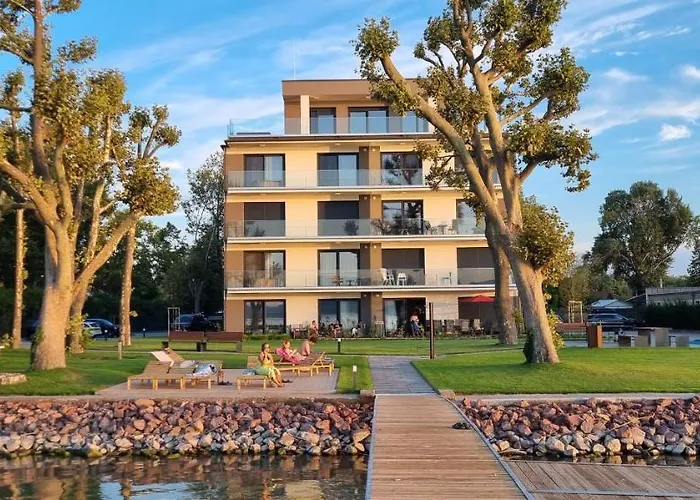 Platan With Lakeview Appartement