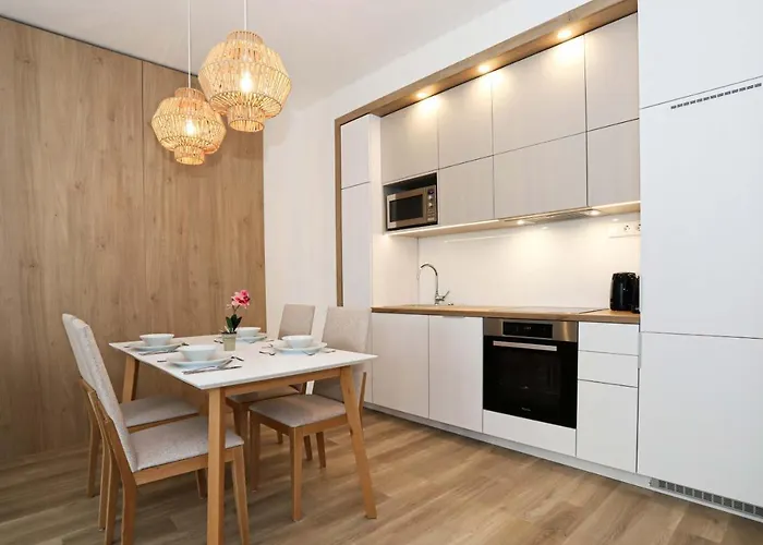 Platan With Lakeview Appartement