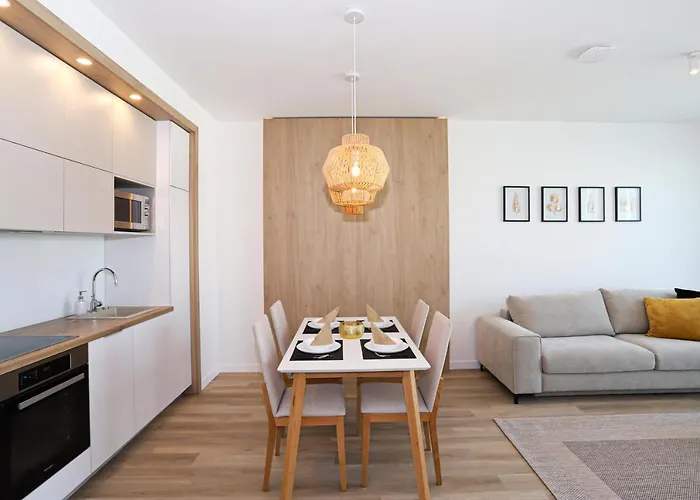 Platan With Lakeview דירה *