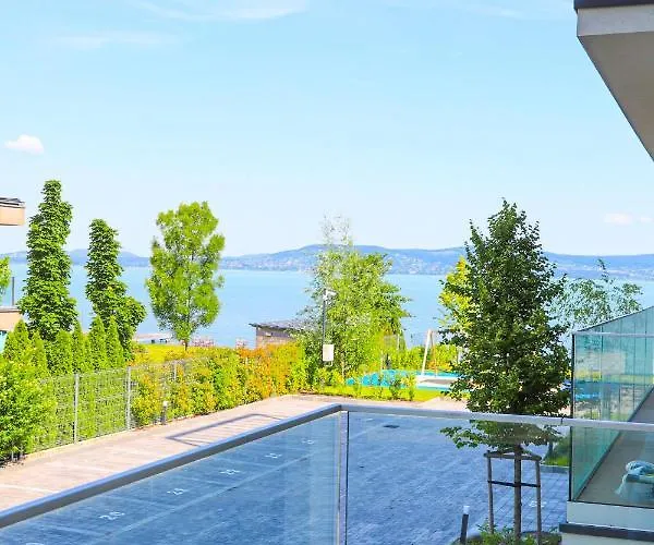 Platan With Lakeview Appartement